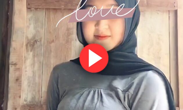 Video Viral Wanita Berhijab Mesum di Tempat Umum